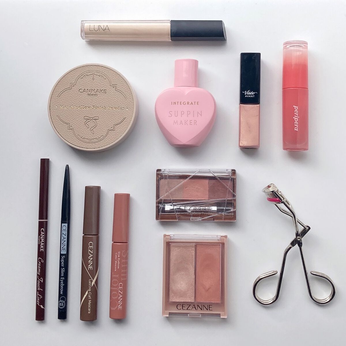 A.ブラウン on LIPS 「今日のメイク💄✼••┈┈••✼••┈┈••✼••ベース インテ..」(1枚目)