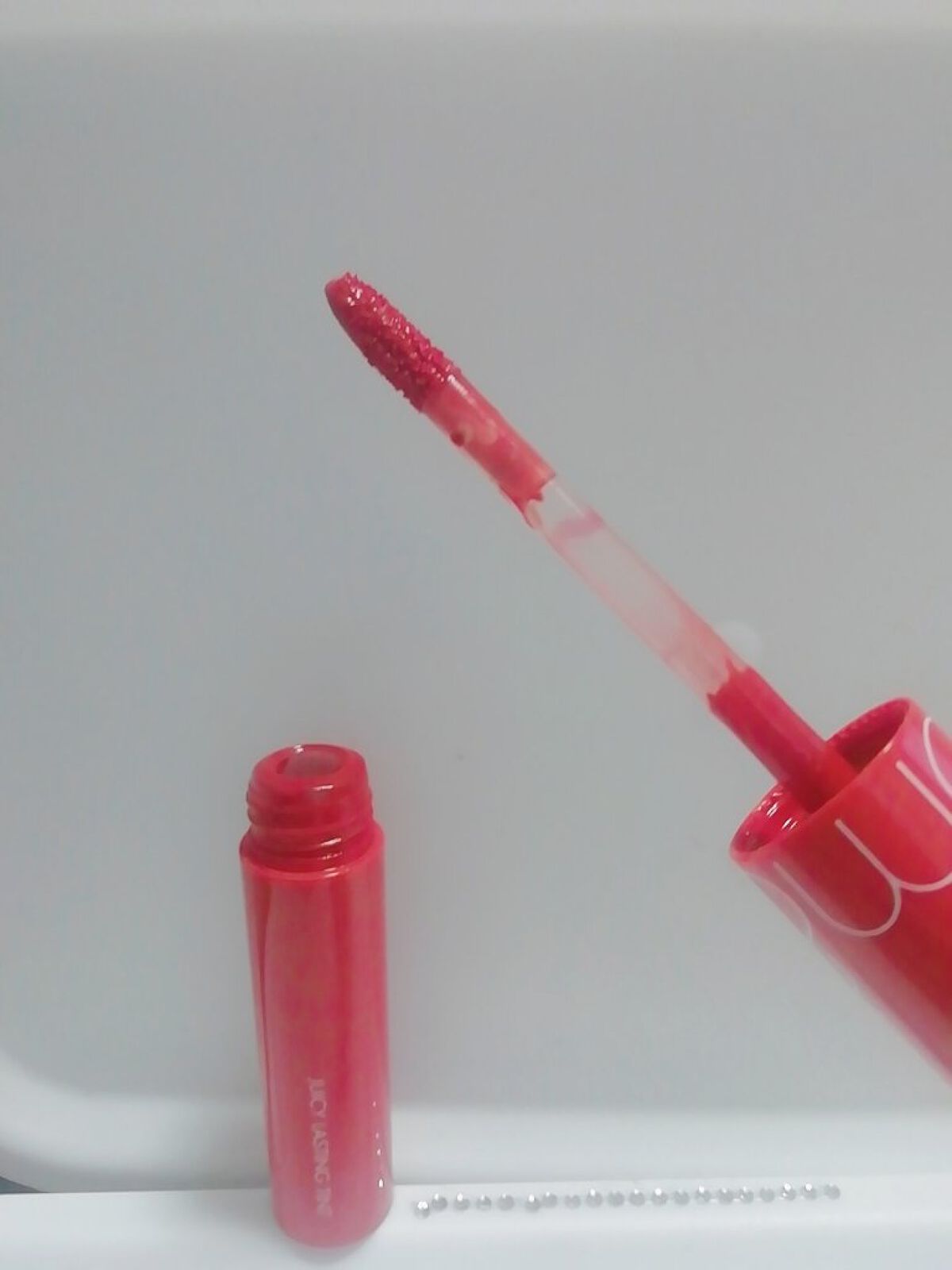 ジューシーラスティングティント/rom&nd/リップティントを使ったクチコミ(3枚目)