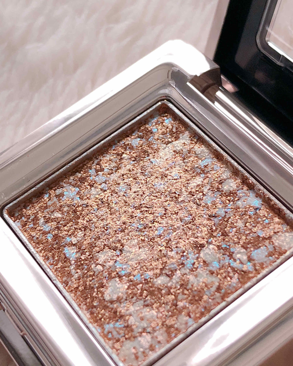 グリッタープリズム シャドウ/MISSHA/グリッターを使ったクチコミ（2枚目）