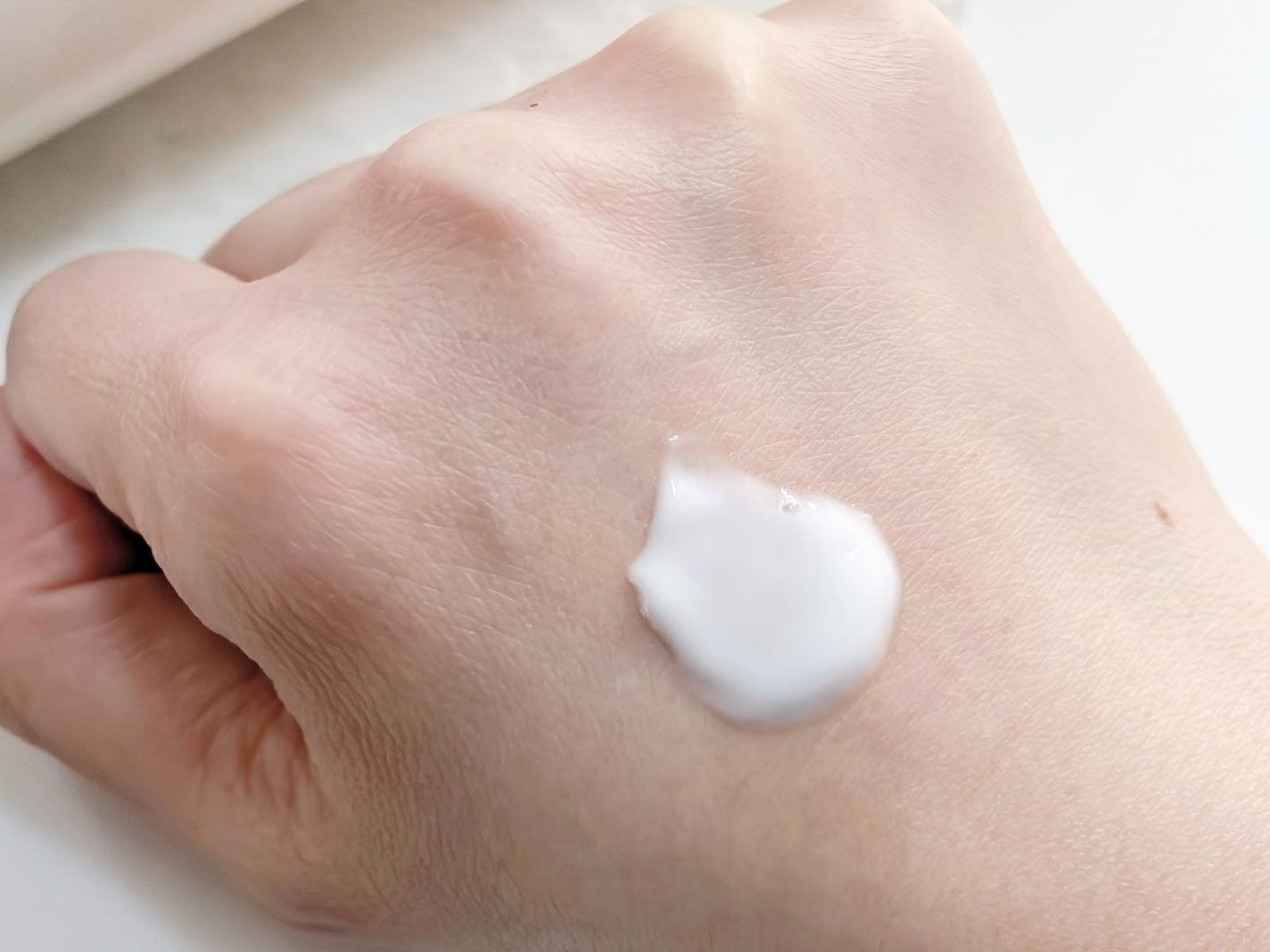 ت.•*¨*•.¸¸♬ⓚⓤⓜⓘⓚⓞ on LIPS 「@foremost_jpさんのトラネキサム酸配合の薬用美白乳液..」(4枚目)