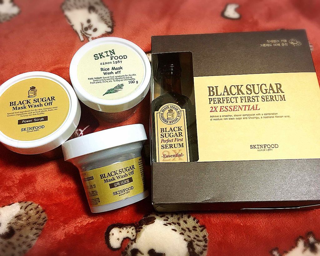 最近の購入品🎀

今年はまだ全然買い物してない‼︎わたし偉い‼︎
と思っていたのですが、こうして並べてみたら結構買ってました←

画像:1枚目スキンフード 
        2枚目デパコス(ジバンシー・RMK) 
        3枚目プ