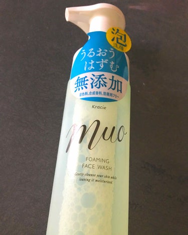 「乾燥しがちなお肌の人」って言葉に反応。

匂いも上品で柔らか〜
泡も柔らかくて(コシがないとも)ちゃんと洗えてるか心配。洗いすぎないから肌には良いのかな

洗いあがりの突っ張りはなくてしっとりしてる！