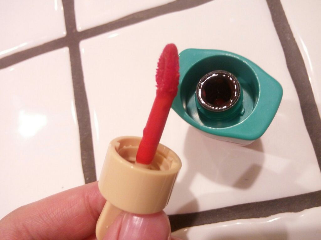 ディアダーリン ウォータージェルティント （アイスティント）/ETUDE/口紅を使ったクチコミ（2枚目）