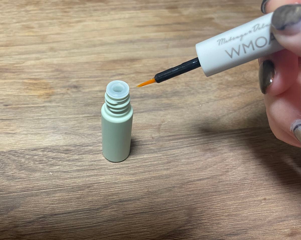 takomi/ヘアメイクアーティスト on LIPS 「育毛剤メーカーが開発した「まつ毛美容液」1本で2役だからまつ毛..」(3枚目)