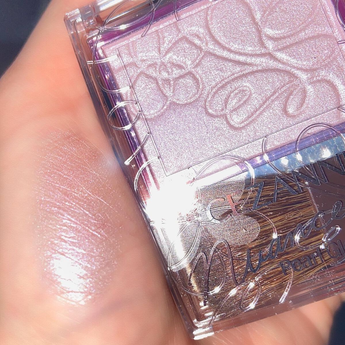 パールグロウニュアンサー/CEZANNE/パウダーハイライトを使ったクチコミ（2枚目）