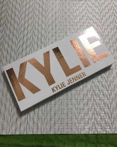 Kylie Cosmetics KYSHADOWのクチコミ「Kylie Cosmetics Kyshadow *The Bronze Extended P.....」（1枚目）