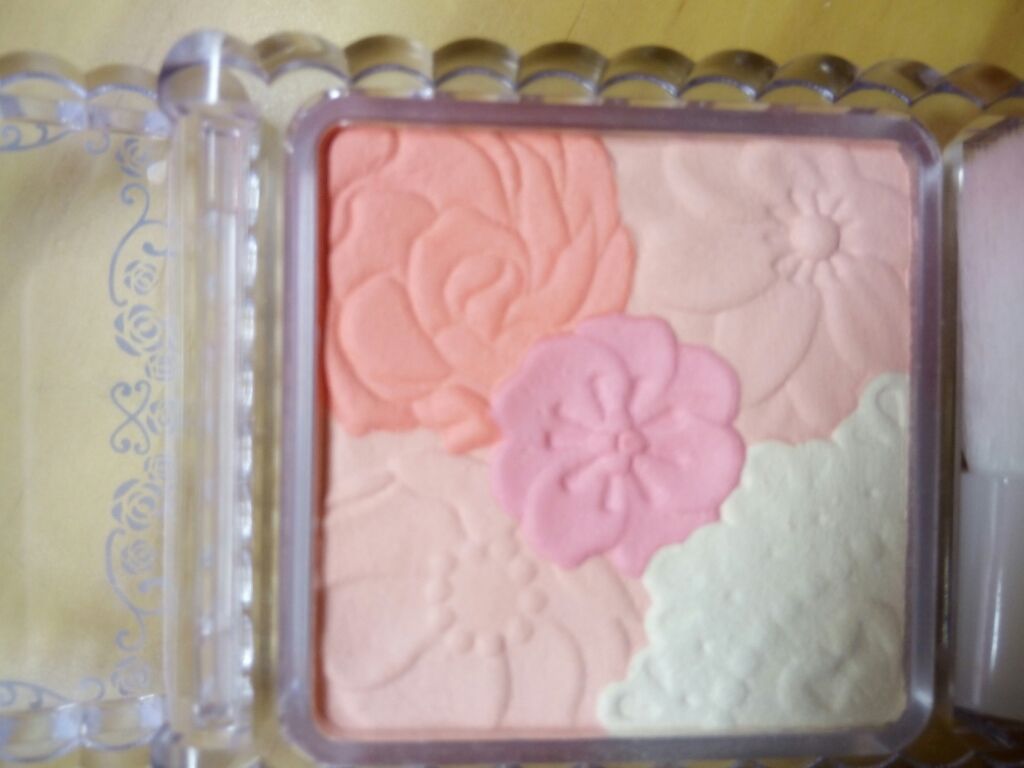 マットフルールチークス/キャンメイク/パウダーチークを使ったクチコミ(3枚目)