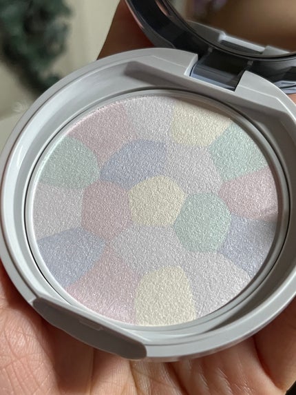 イルミネイティングフィニッシュパウダー ~Abloom~/キャンメイク/プレストパウダーを使ったクチコミ(4枚目)