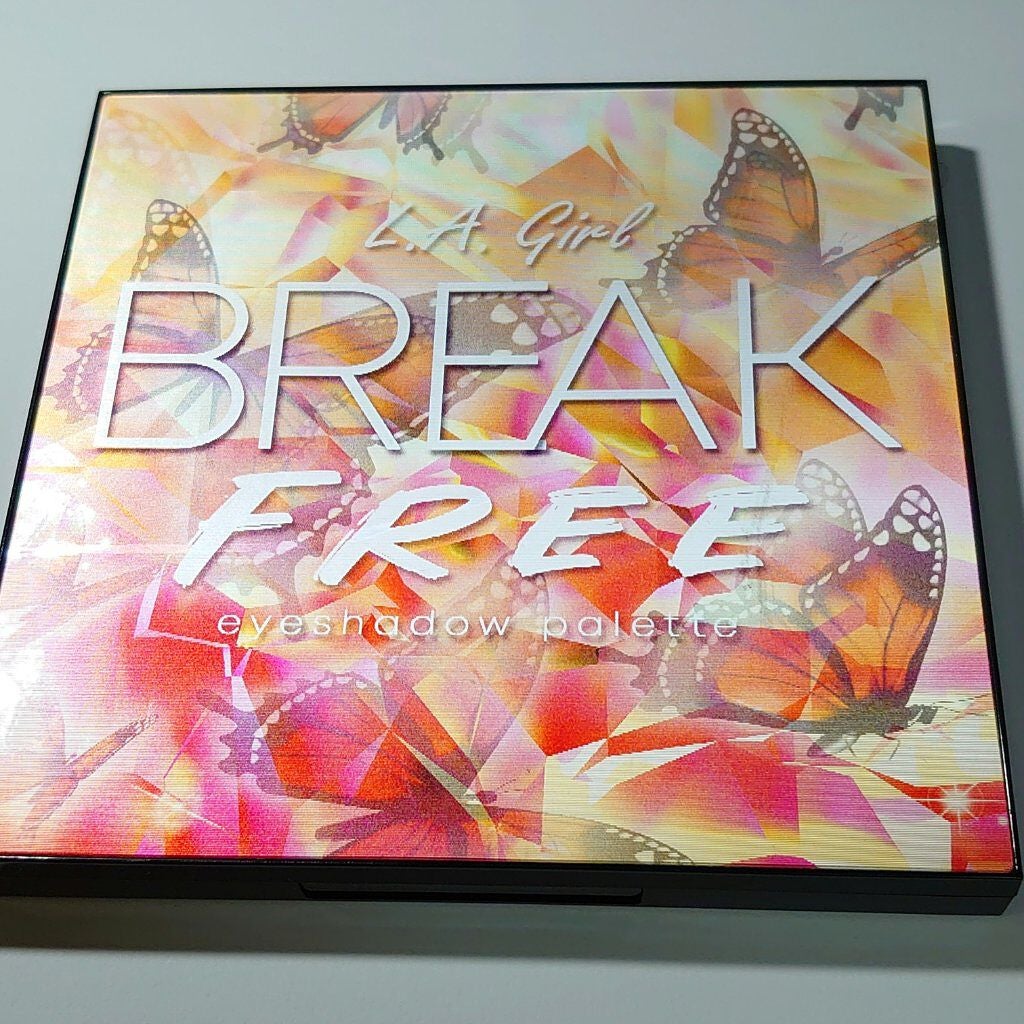 BREAK FREE 16-COLOR EYESHADOW PALETTE/L.A.Girl/アイシャドウパレットを使ったクチコミ(1枚目)