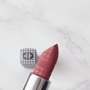 ルージュ ディオール 100V ヌード ルック ベルベット<ニュー ルック エディション>（生産終了）/Dior/口紅を使ったクチコミ（3枚目）