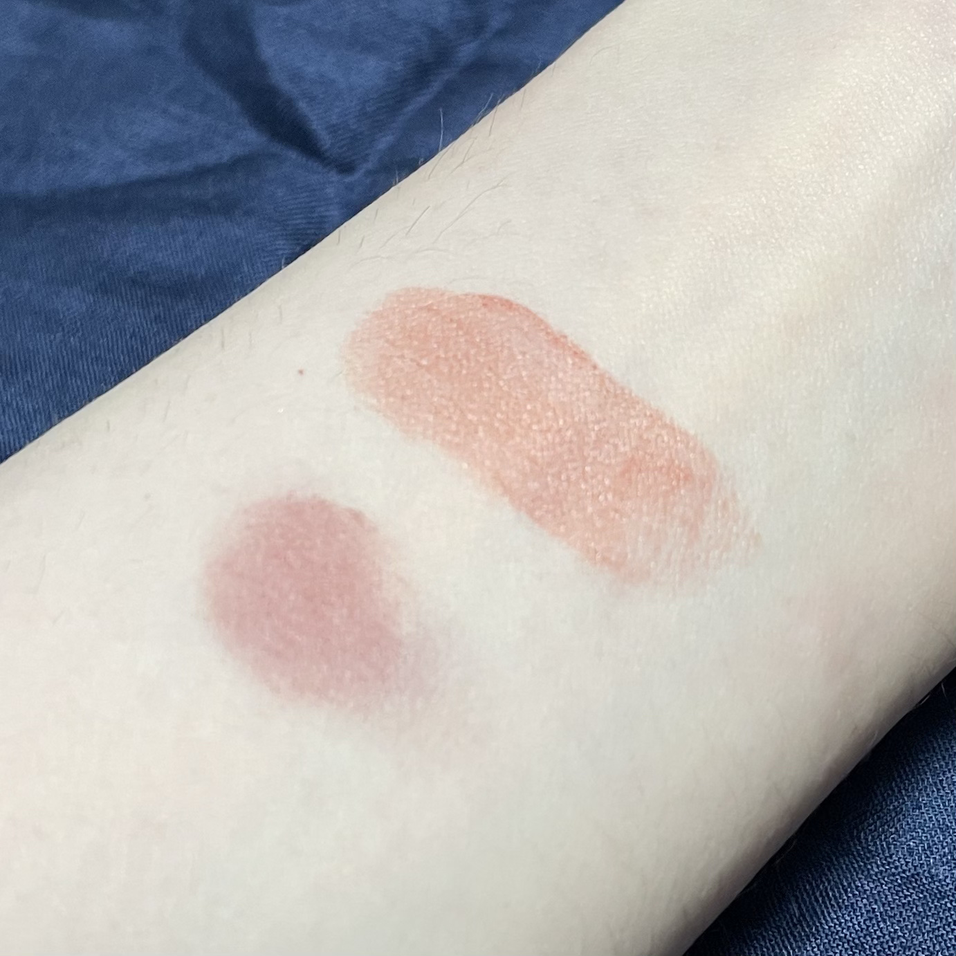 ミネラルマルチパウダー レディモーブ（限定色）/エトヴォス/単色アイシャドウを使ったクチコミ（3枚目）