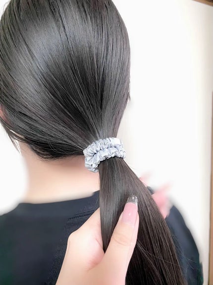 シルクヘアゴム/SEAWIND/ヘアアクセサリーを使ったクチコミ(4枚目)
