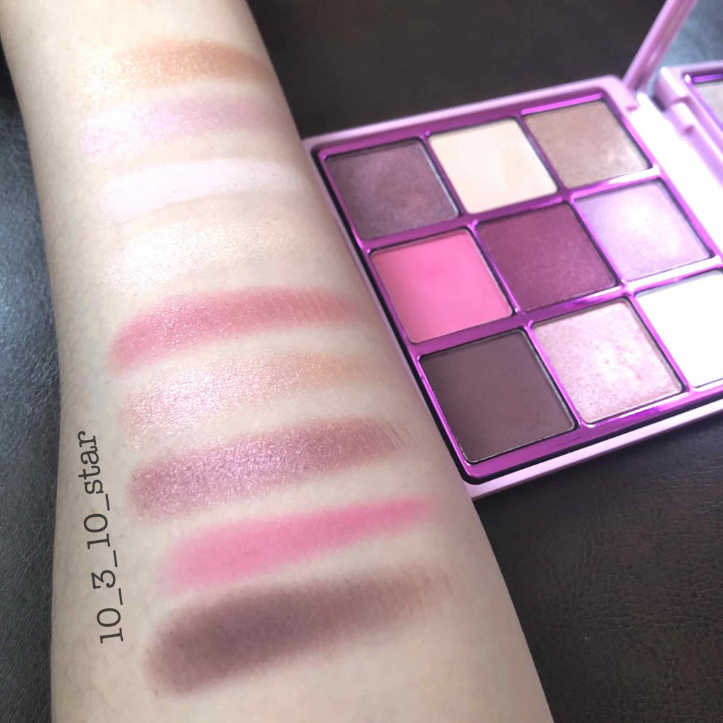 MAKEUP REVOLUTION I Heart Revolution Glitter Paletteのクチコミ「❖4枚目音楽流れますご注意ください

I♡Revolution  グリッターパレット

One.....」（3枚目）