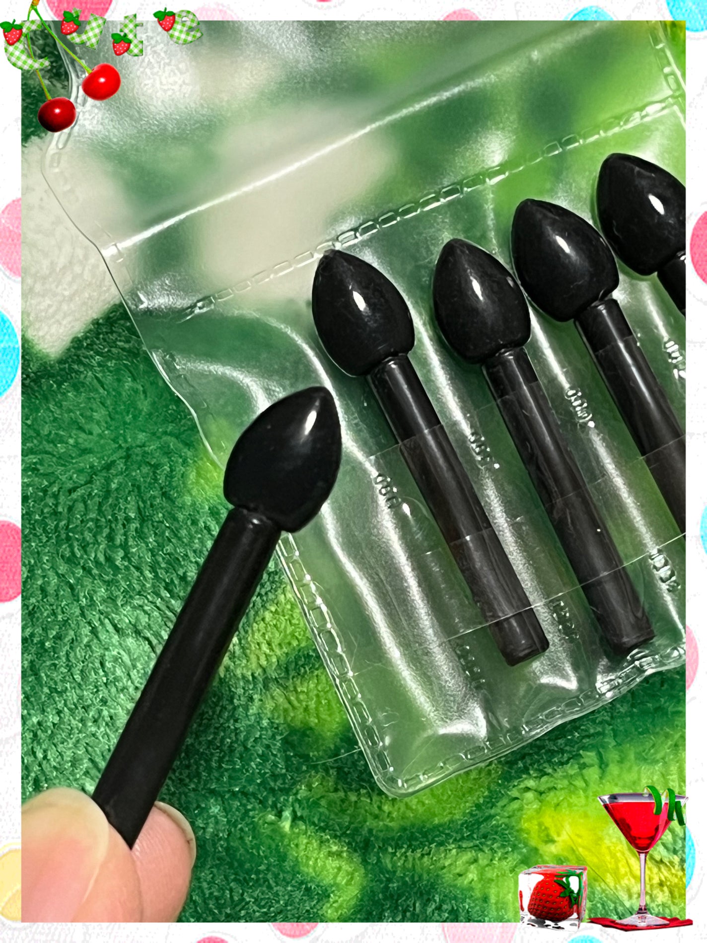 1回塗りでムラなく輝発色シリコーンチップ5本入ケース付/キャンドゥ/その他化粧小物を使ったクチコミ(5枚目)