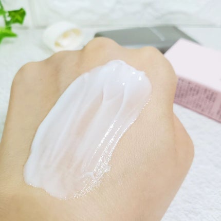 ハンデコルテ/キユートピア/ネック・デコルテケアを使ったクチコミ(4枚目)