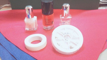 カラフルネイルズ ベースコート/キャンメイク/ネイルトップコートを使ったクチコミ(2枚目)