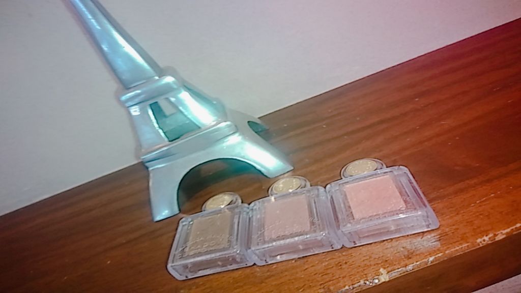 シャドーカスタマイズ/MAJOLICA MAJORCA/単色アイシャドウを使ったクチコミ（1枚目）