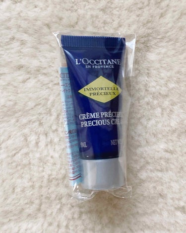 L'OCCITANE イモーテル プレシューズクリームのクチコミ「＊ロクシタン＊
アドベントカレンダー2020 

💐day14💐

＜イモーテル プレシューズ.....」（2枚目）