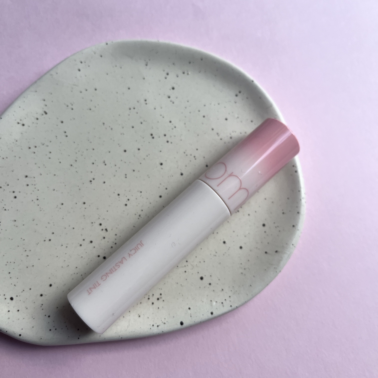 ジューシーラスティングティント 31 ベアアプリコット(BARE APRICOT)/rom&nd/リップティントを使ったクチコミ（1枚目）