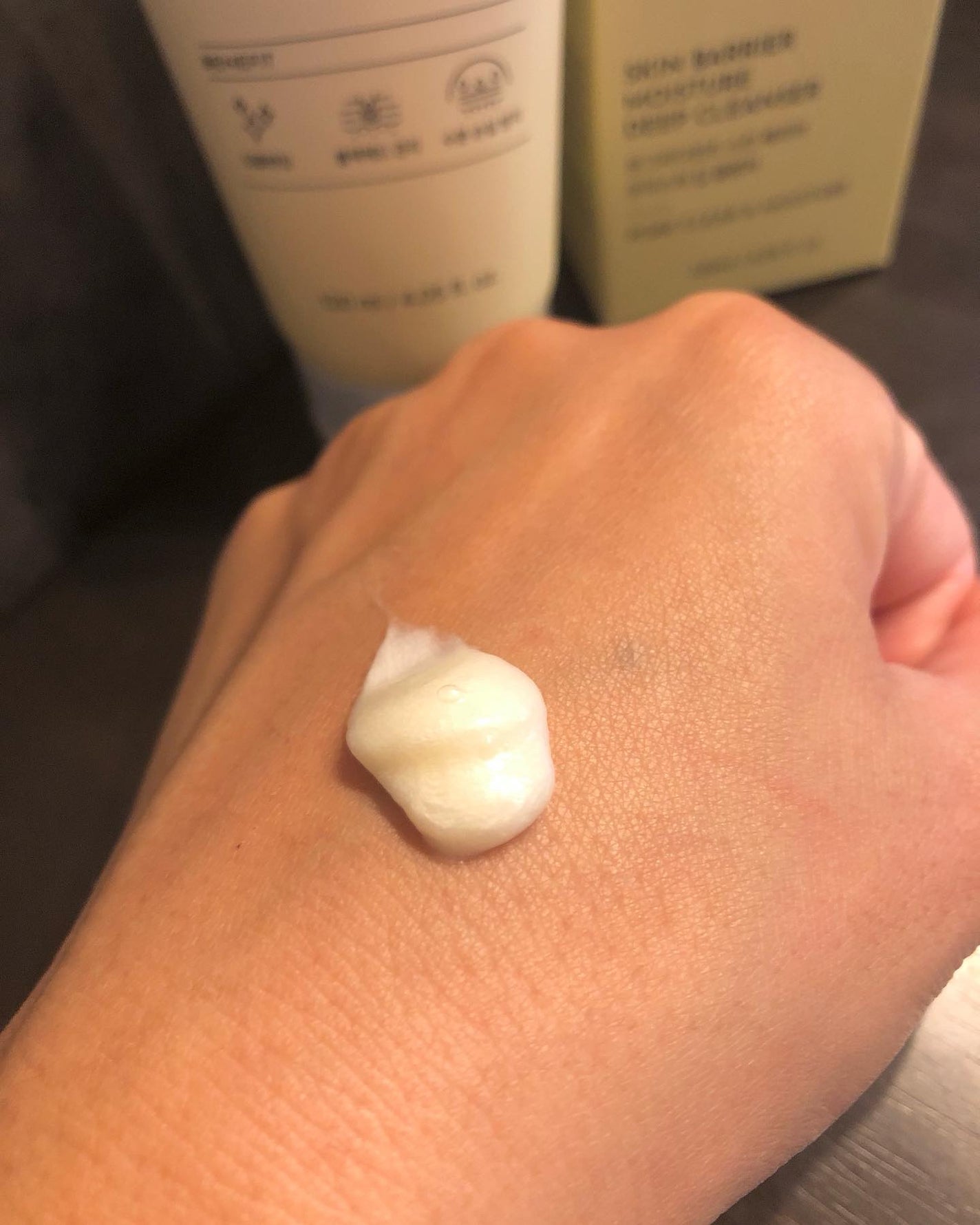 スキンバリアモイスチャーディープクレンザー /Ongredients/洗顔フォームを使ったクチコミ(3枚目)