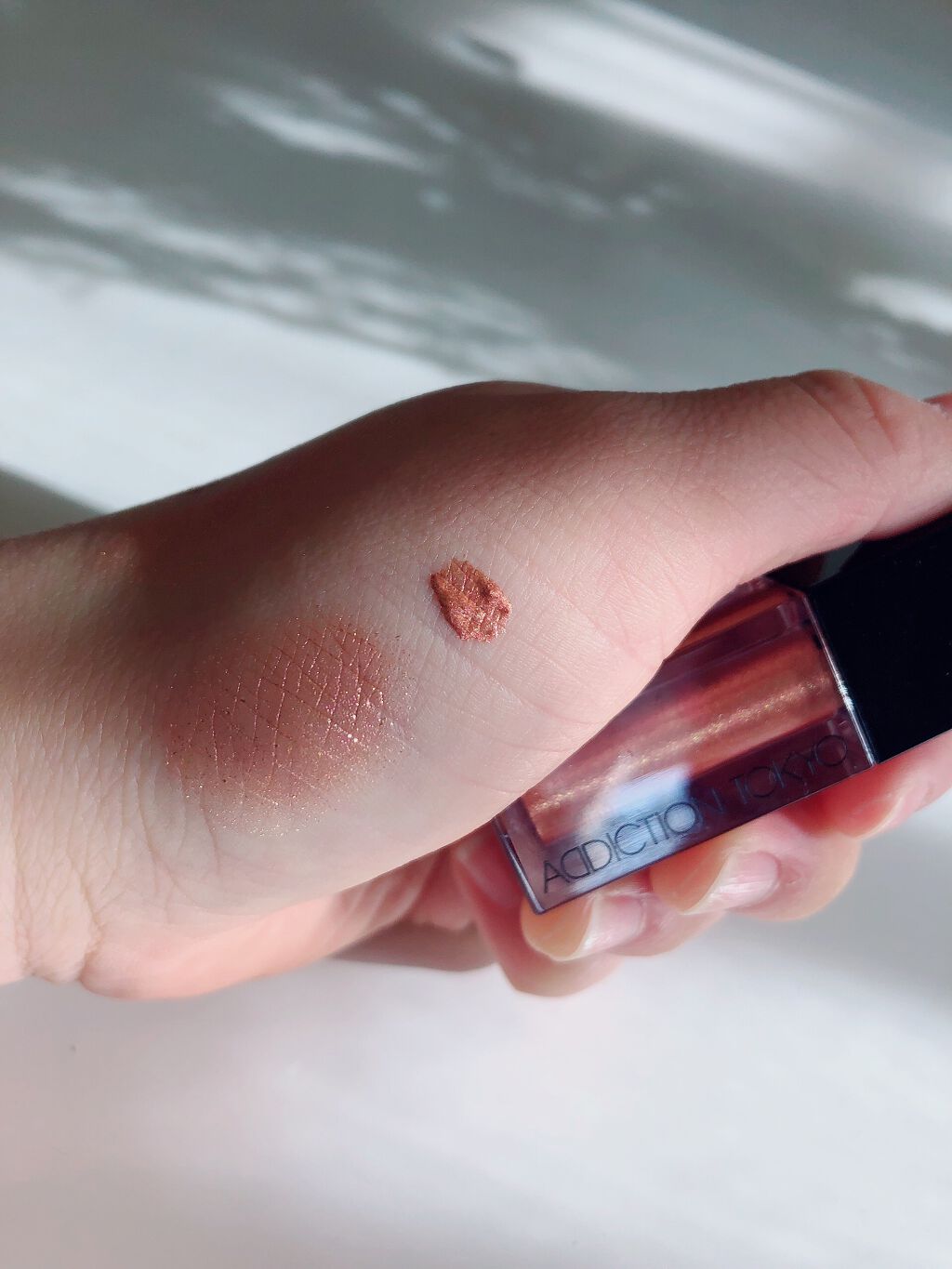 ザ リキッド アイシャドウ ウルトラスパークル/ADDICTION/リキッドアイシャドウを使ったクチコミ(2枚目)