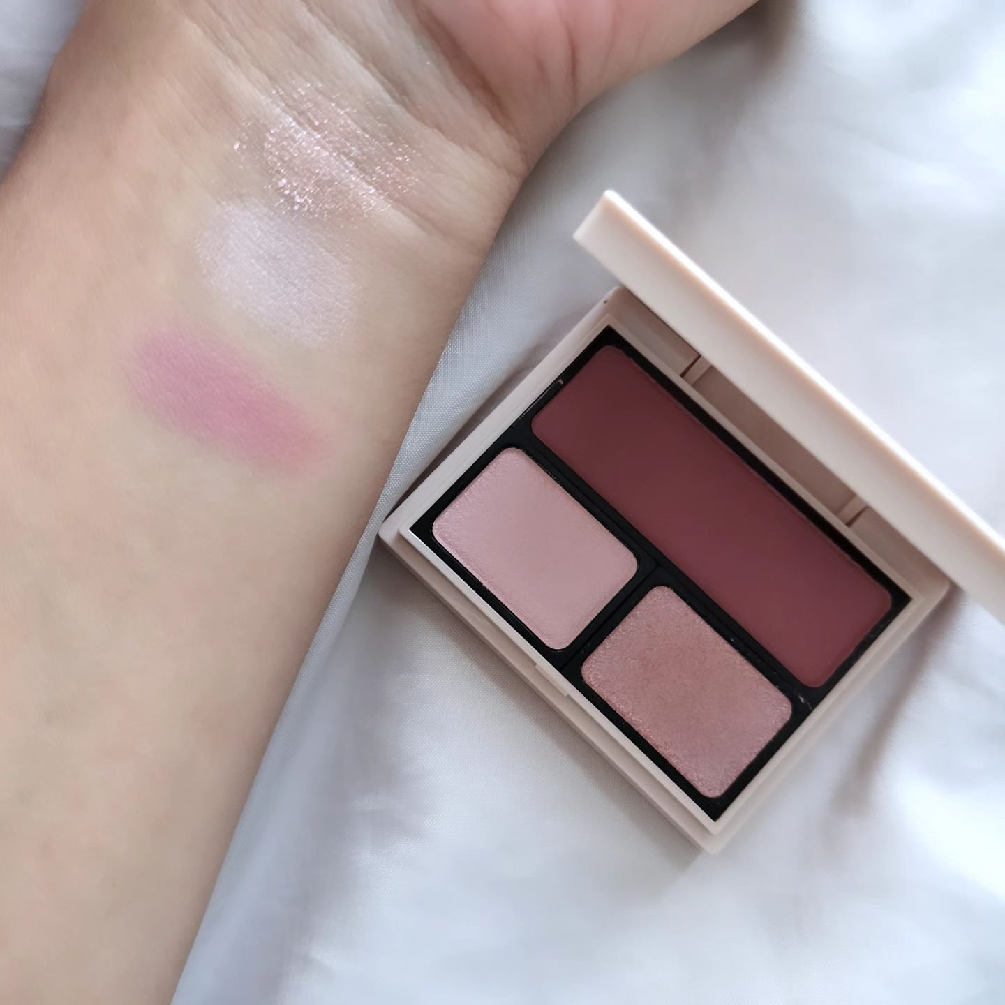 アイカラーパレット 02 メルティーメロウ/Upt/アイシャドウパレットを使ったクチコミ（1枚目）