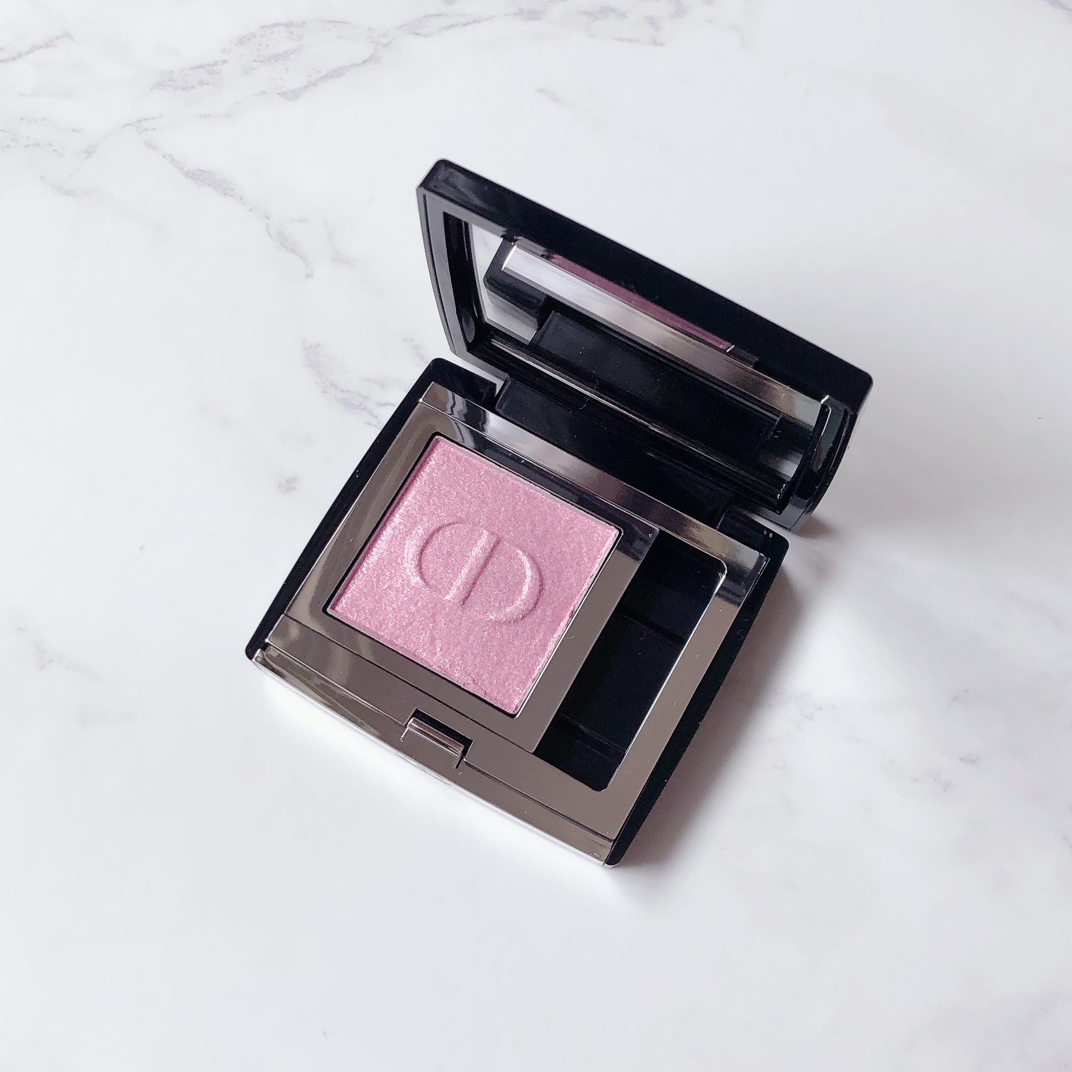 ディオール モノ クルール クチュール 810 ローズラプソディー 2023年夏新作単色アイシャドウ】モノ クルール クチュール｜Dior