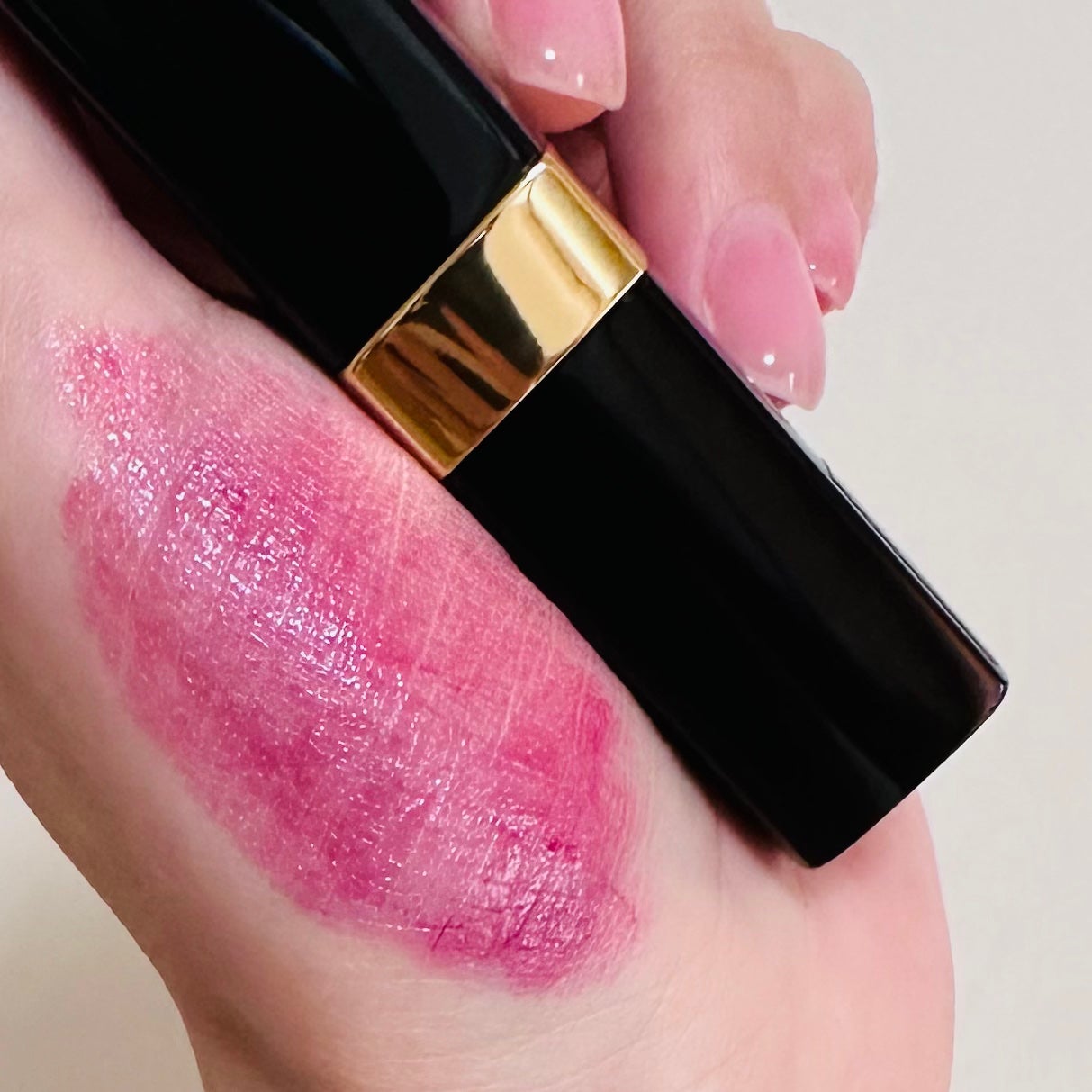 ルージュ ココ フラッシュ/CHANEL/口紅を使ったクチコミ(4枚目)