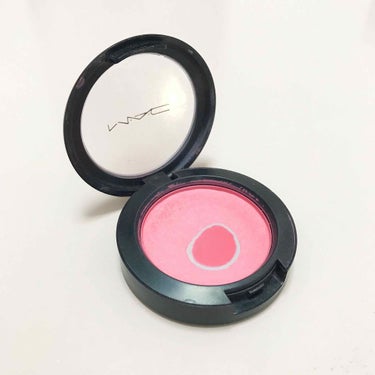 【MAC❤️パウダーブラッシュ】

●A14:LOVECLOUD

発色がそんなによくないけど、ついたら落ちにくい！

とても使いやすいし、濃さの調整がしやすい😊

