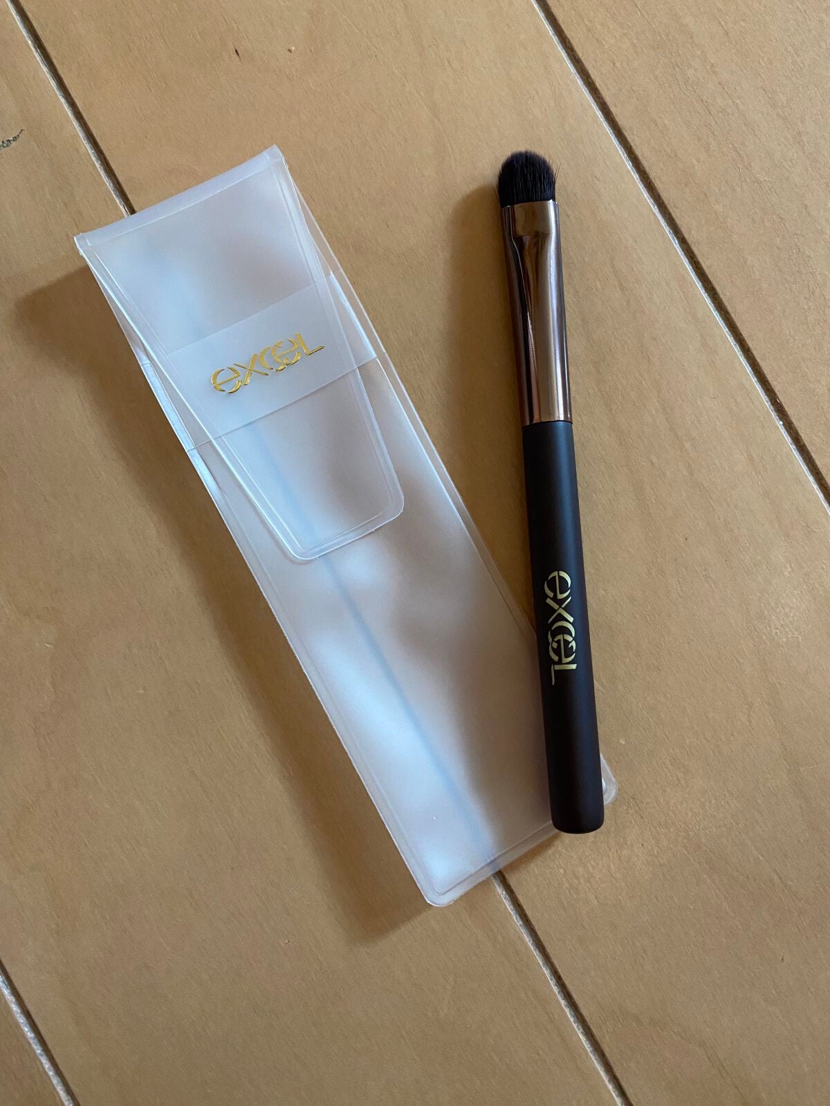 アイシャドウブラシ S/excel/メイクブラシを使ったクチコミ(2枚目)