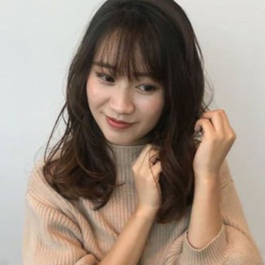 黄々奈津(ココナッツ) on LIPS 「は、初投稿です💦💦今回は、『おしゃ可愛いポニーテールの作り方』..」（3枚目）