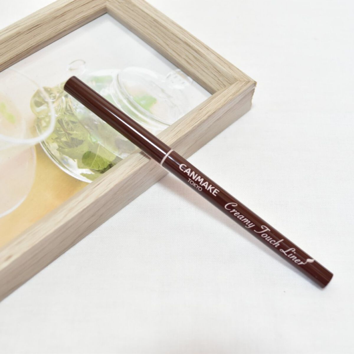 甘め赤みブラウンの、柔らかな目元を作るジェルライナー。

久しぶりの追加購入となりました。
3色目の購入となったのはCANMAKEのクリーミータッチライナーです。

今回購入したのは、07 アズキブラウンです。

前回購入した03 ダークブ