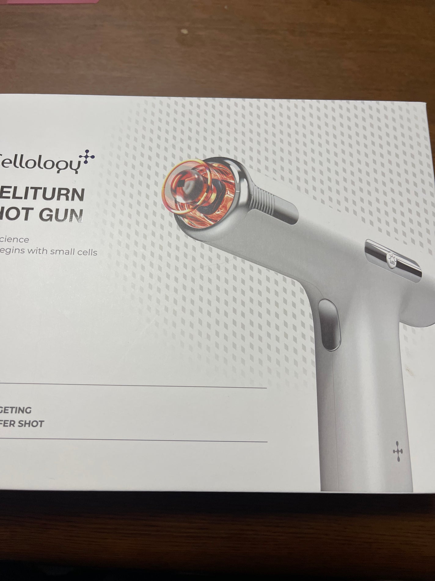 ハム太郎 on LIPS 「#Qoo10メガ割#メリタンショットガン#色素沈着#シミシミケ..」(1枚目)