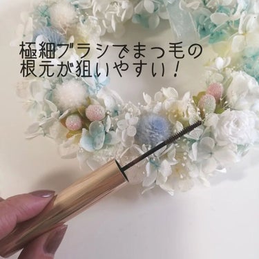 SNIDEL BEAUTY カールアップマスカラのクチコミ「極細のブラシでまつ毛の根本が狙いやすい‼️
✤………………………✤
スナイデル
カールアップマ.....」（2枚目）