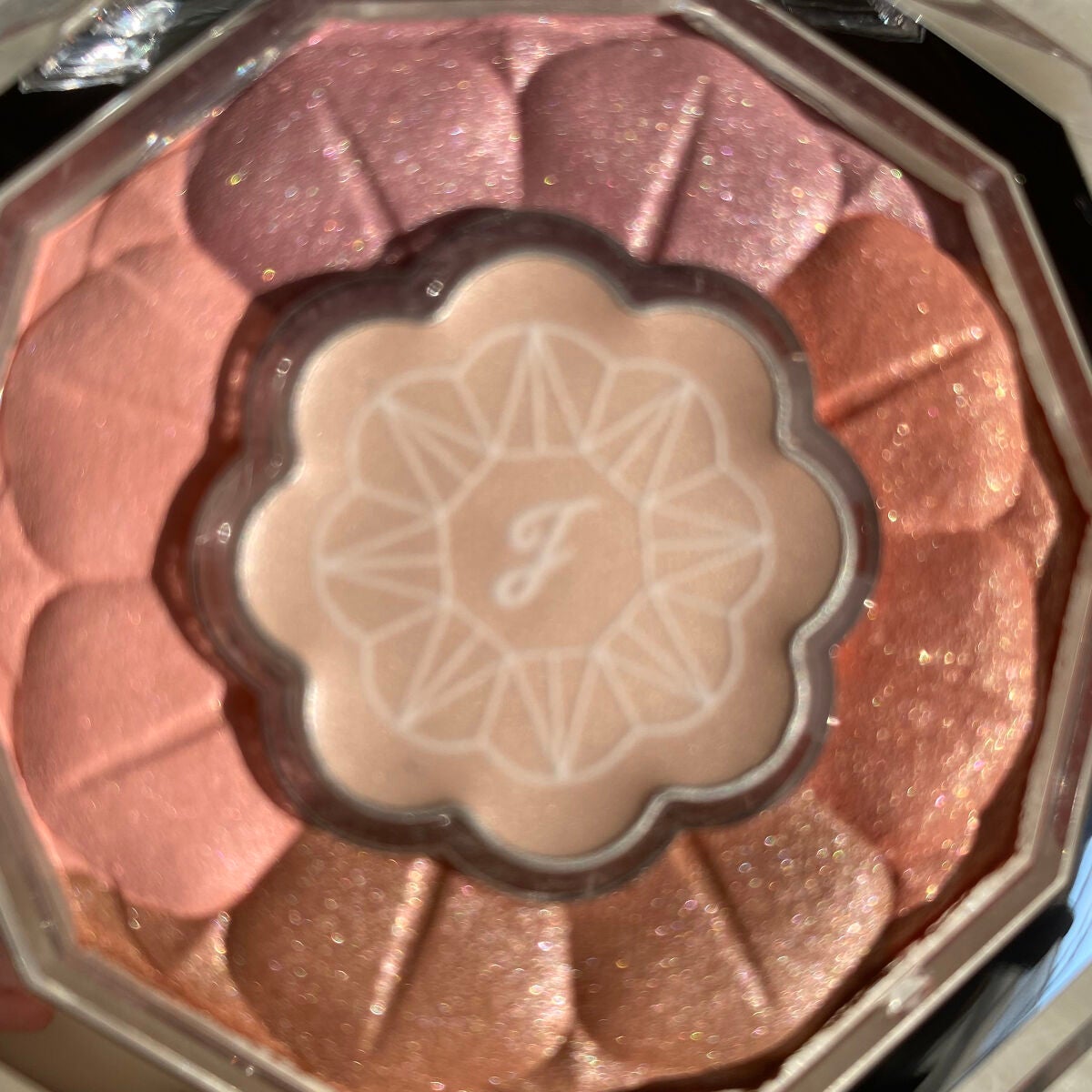 ジルスチュアート ブルームクチュール アイズ/JILL STUART/アイシャドウパレットを使ったクチコミ(3枚目)