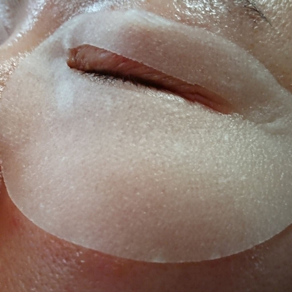 ビューティーアイズ エッセンスシート プレミアム/AXXZIA/アイケア・アイクリームを使ったクチコミ(4枚目)