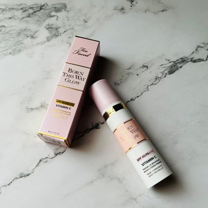 ボーン ディス ウェイ グロウ モイスチュアライジング メイクアップ プライマー/Too Faced/化粧下地を使ったクチコミ(1枚目)