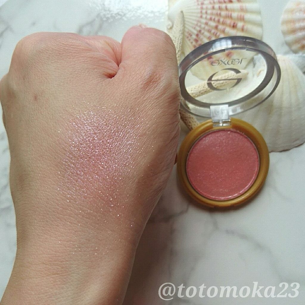 シャイニーシャドウ N/excel/単色アイシャドウを使ったクチコミ（3枚目）