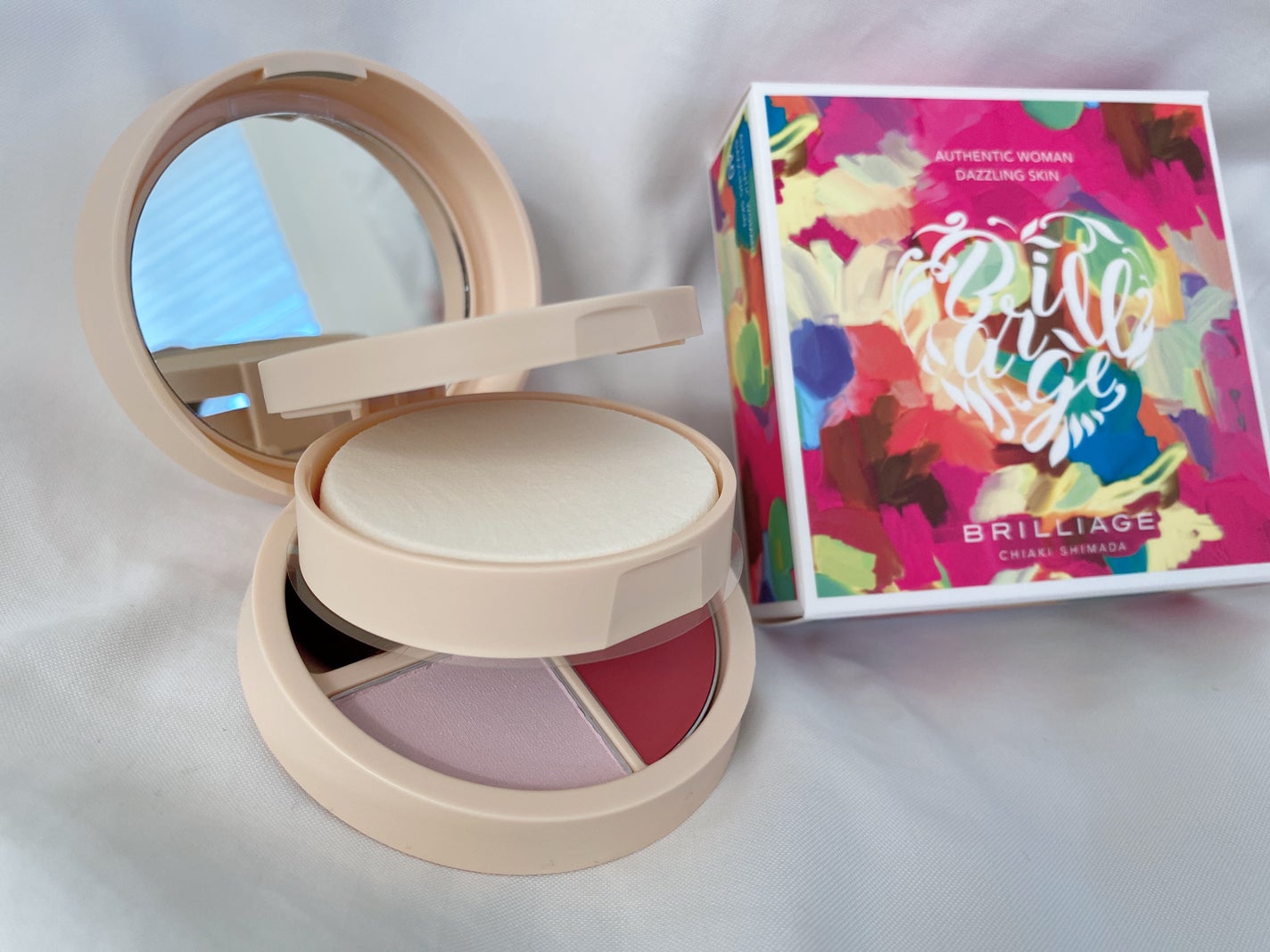 パウダリーファンデーション オーセンティックウーマン ダズリング スキン/ブリリアージュ/パウダーファンデーションを使ったクチコミ(2枚目)