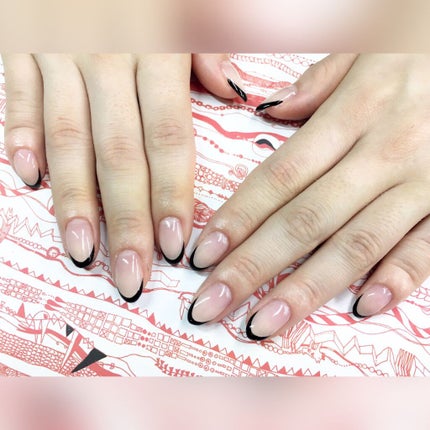 #ジェルネイル,#フレンチネイル,#ショートネイルのネイルデザイン