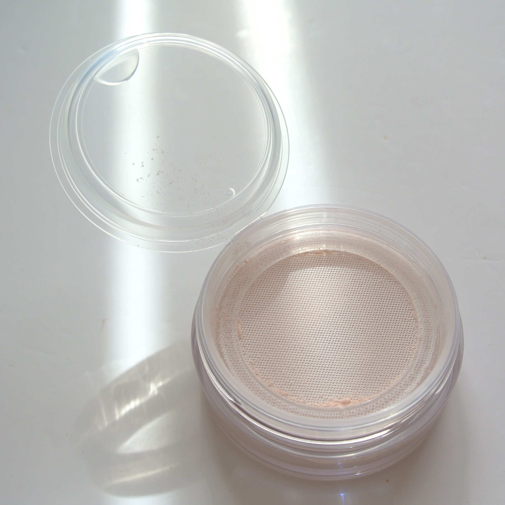 セラムフィット モイストフェイスパウダー/ByUR/ルースパウダーを使ったクチコミ（3枚目）