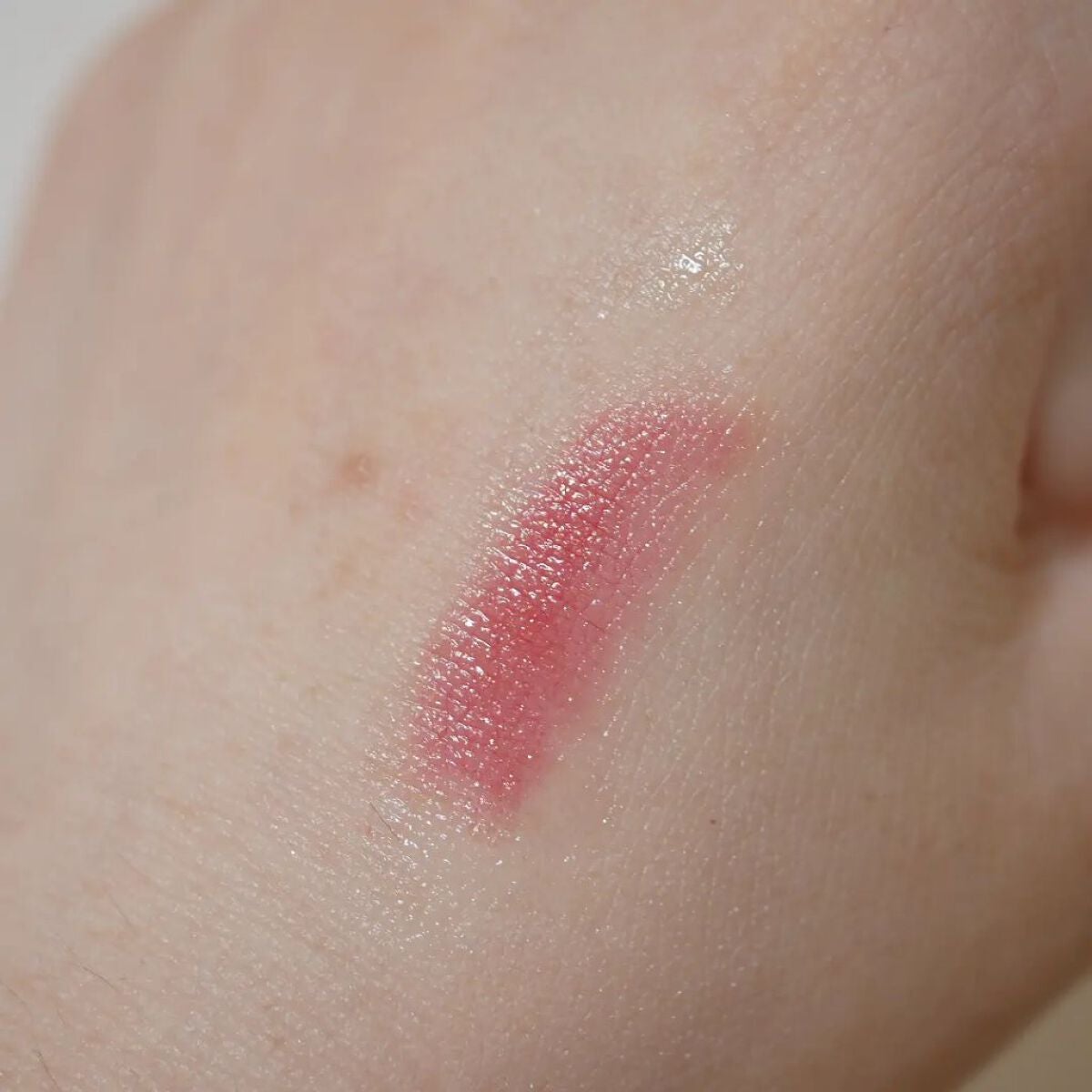 リップラスティングコート/KANEBO/リップグロスを使ったクチコミ(4枚目)