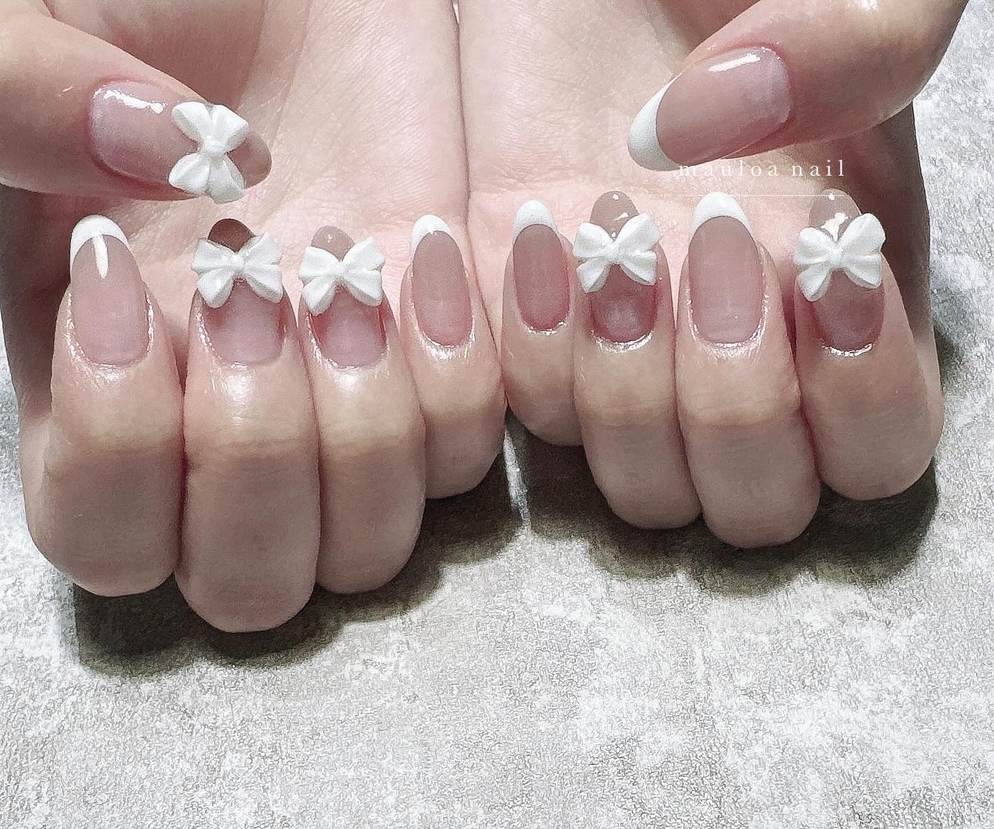 ミラーアートネイルのネイルデザイン