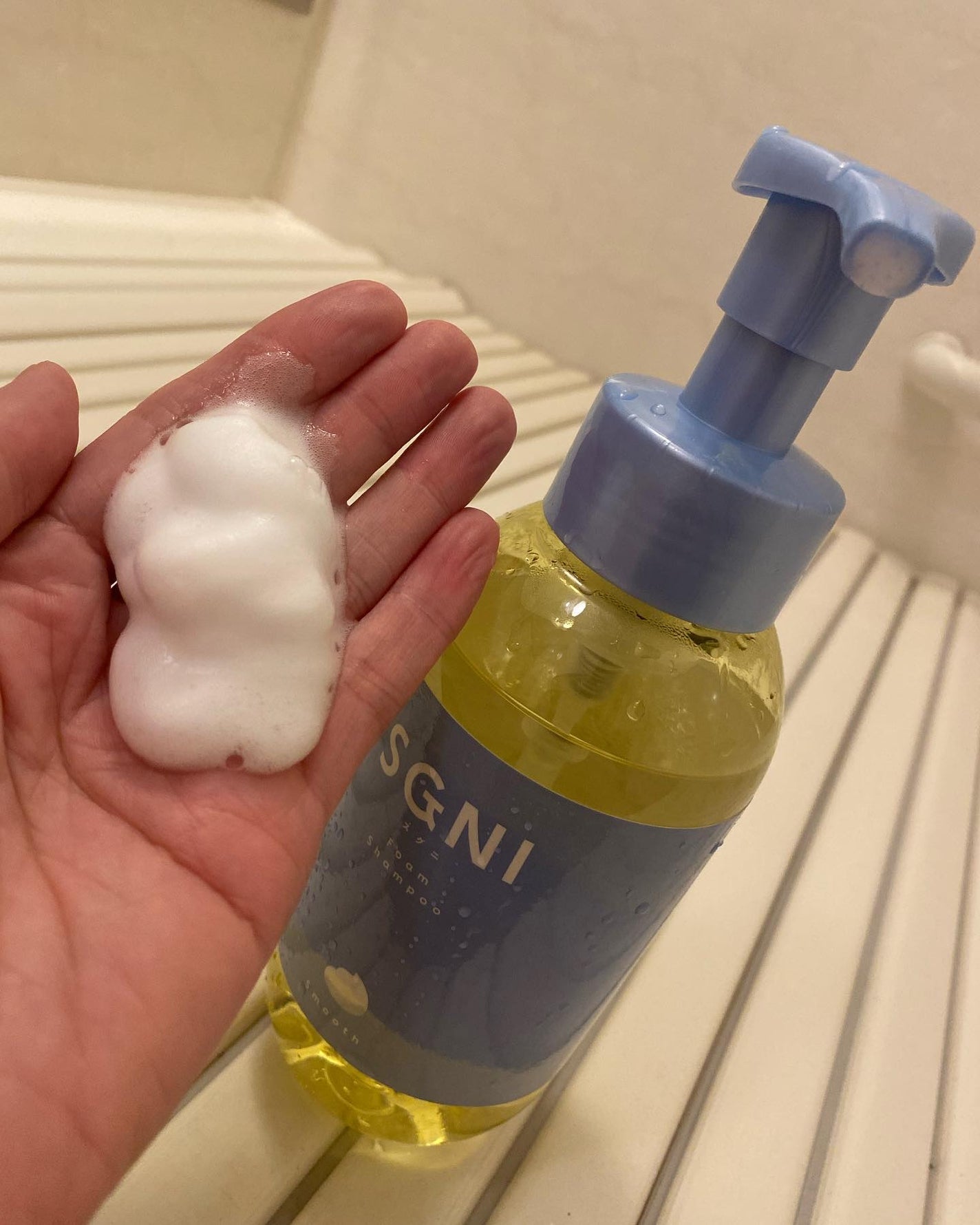 レモン on LIPS 「SGNIの泡シャンプーシリーズ!紅茶の香りです。すぐに泡立つの..」(2枚目)