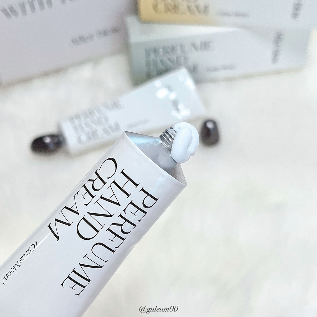  パフューム ハンドクリーム/After blow/ハンドクリームを使ったクチコミ（3枚目）