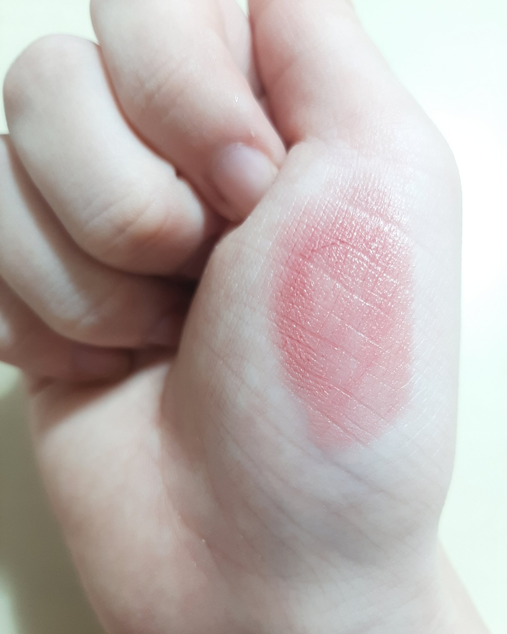 キス　うぶふわリップ/KiSS/口紅を使ったクチコミ（3枚目）