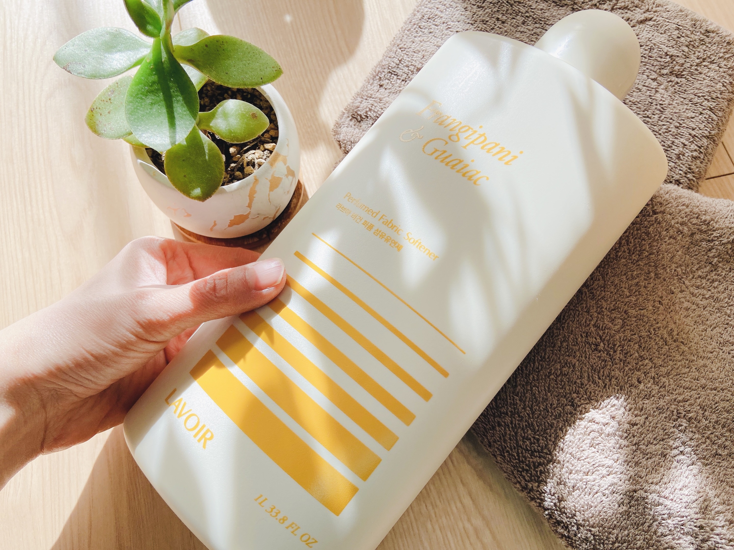 パフュームヴィーガン柔軟剤 プルメリア＆ガイアック/LAVOIR/柔軟剤を使ったクチコミ（2枚目）