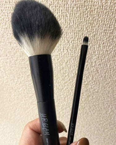 UR GLAM　EYESHADOW BRUSH A/U R GLAM/メイクブラシを使ったクチコミ（1枚目）