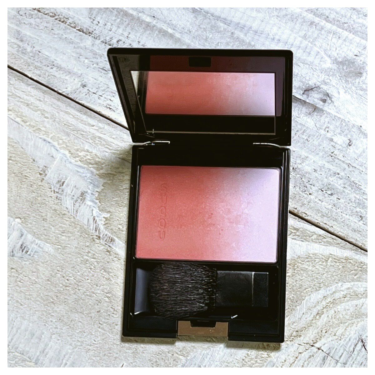 ピュア カラー ブラッシュ 06 春菫-HARUSUMIRE/SUQQU/パウダーチークを使ったクチコミ（2枚目）