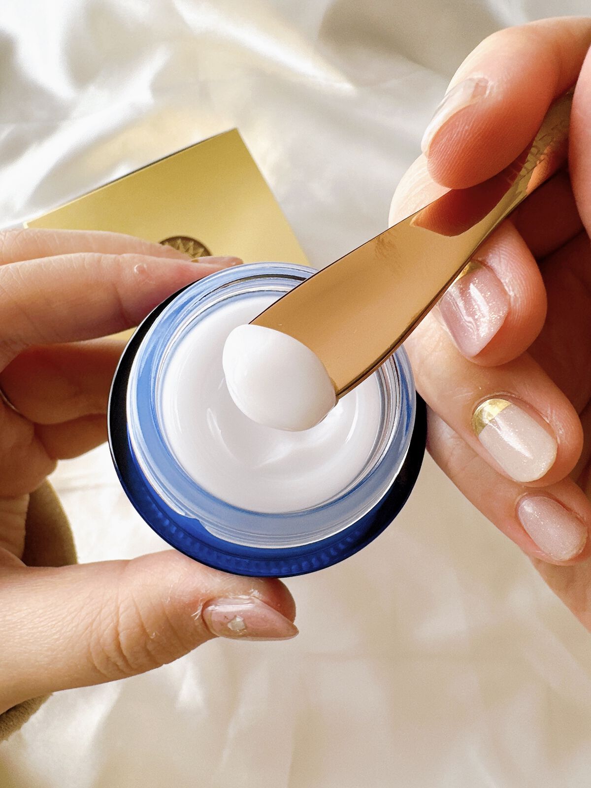 ラップリフトクリーム/ハーリス/フェイスクリームを使ったクチコミ（3枚目）